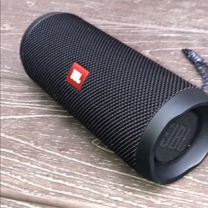 Jbl 4 speaker